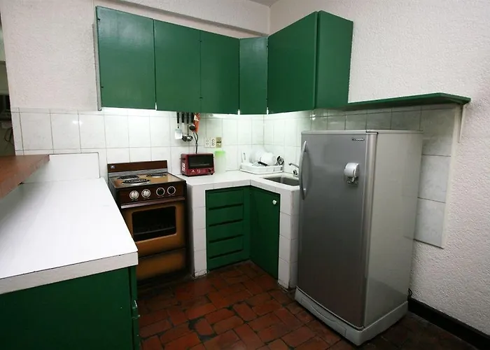 Broadway Court Apartelle 4th Street 3*