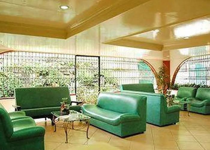 Broadway Court Apartelle 4th Street Hotel 3*
