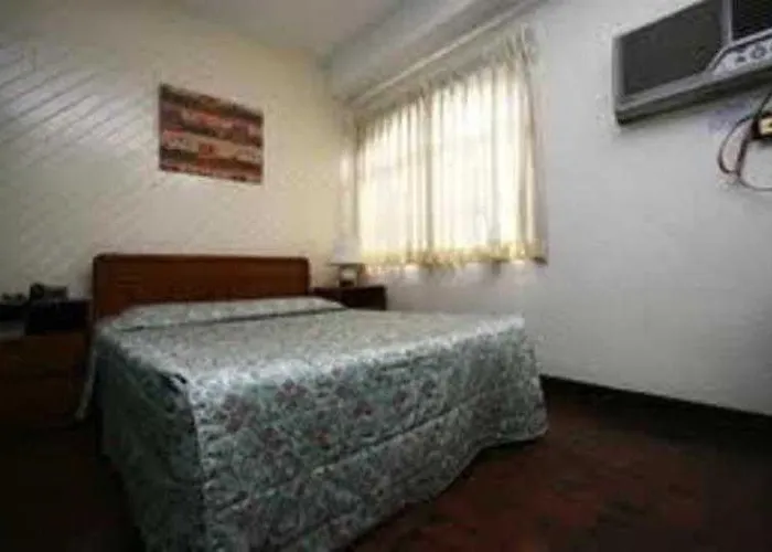 Hotel Broadway Court Apartelle 4th Street 3*