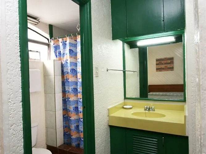 Hotel Broadway Court Apartelle 4th Street