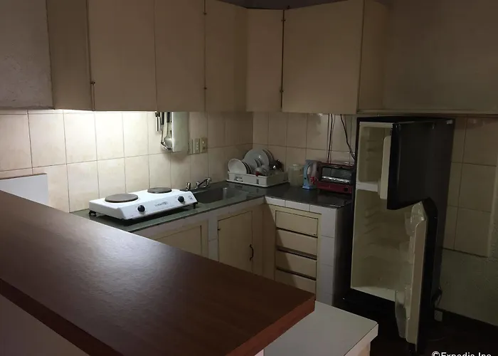 Broadway Court Apartelle 4th Street 3*