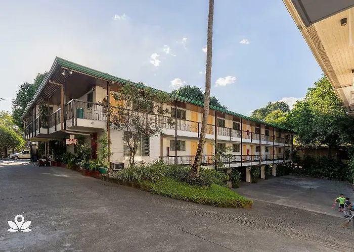 Broadway Court Apartelle 4th Street 3*